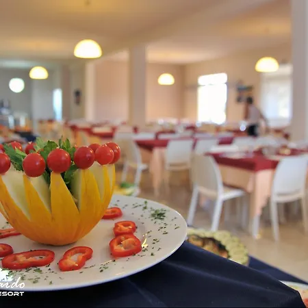 Курортный комплекс Calabernardo Resort Калабернардо